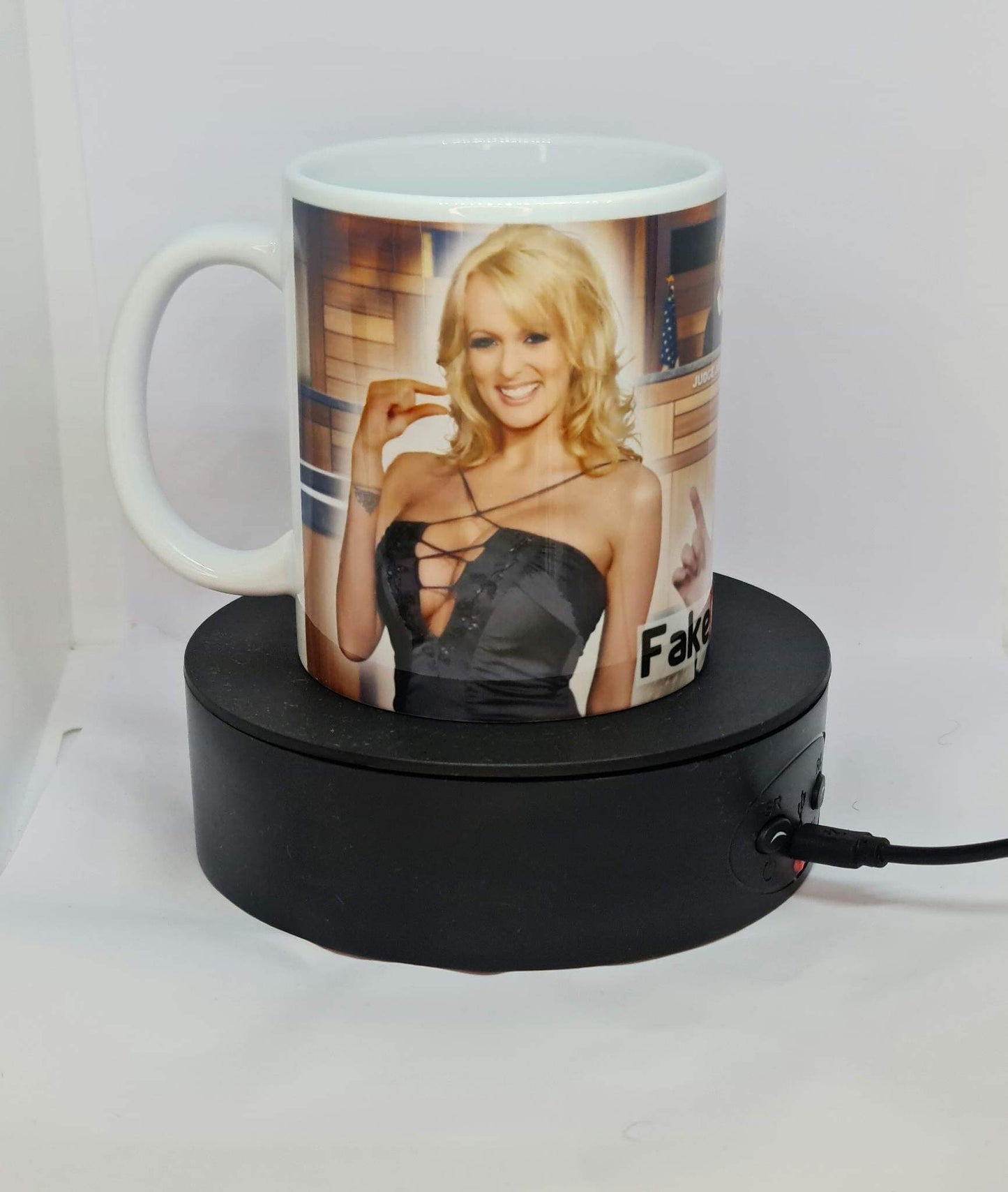 Donald Trump, Stormy Daniels mug