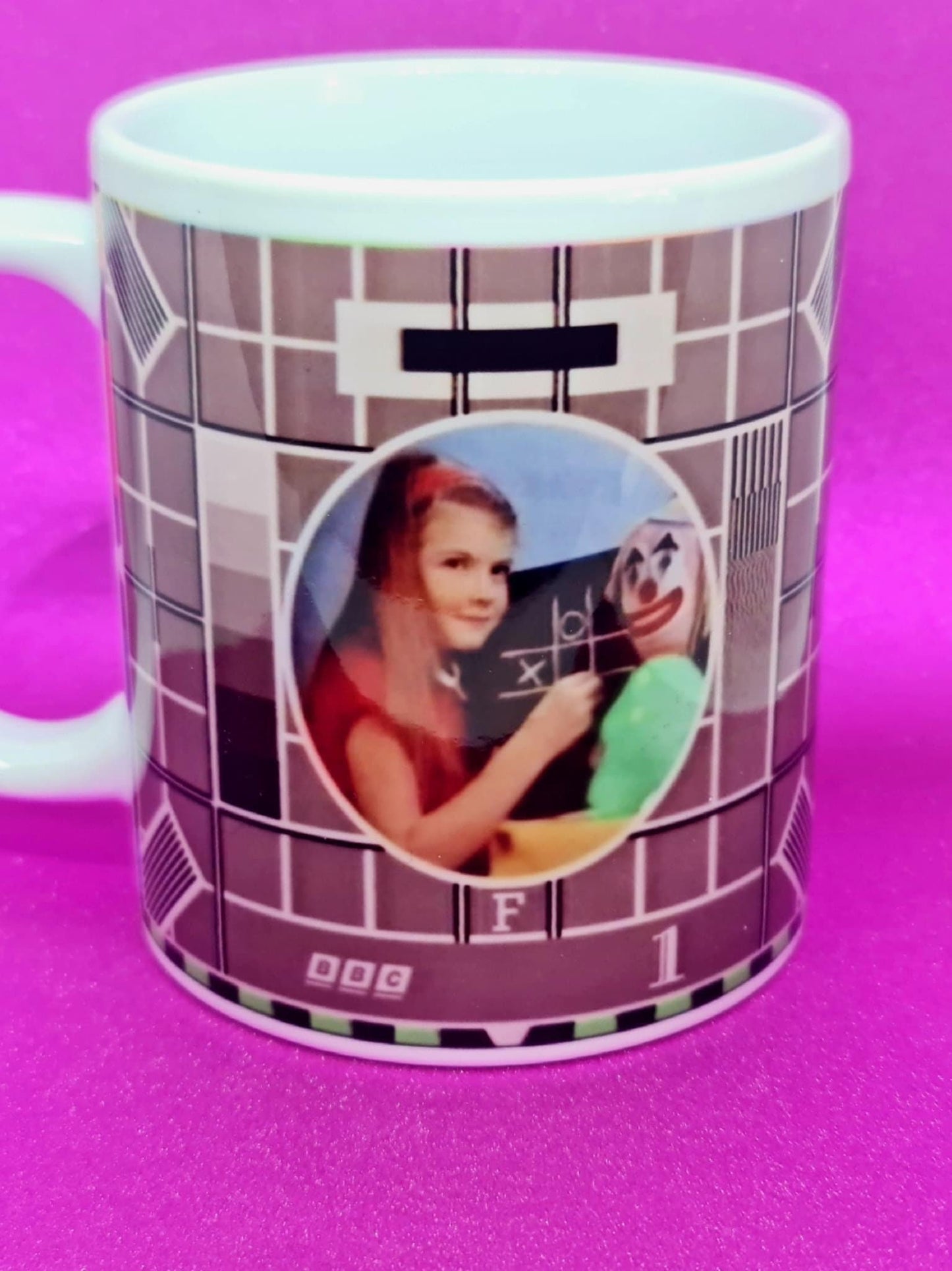 Vintage television testcard mug