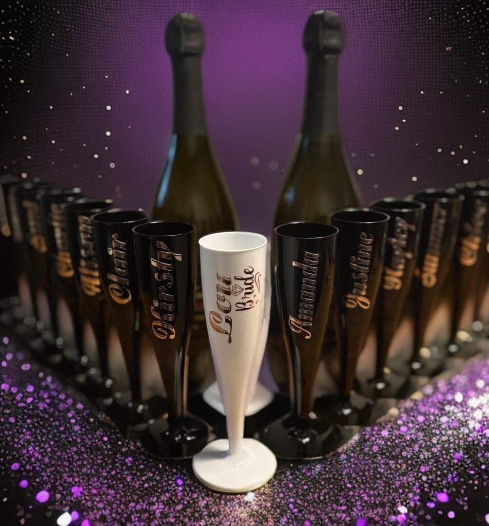 Personalised champagne flutes