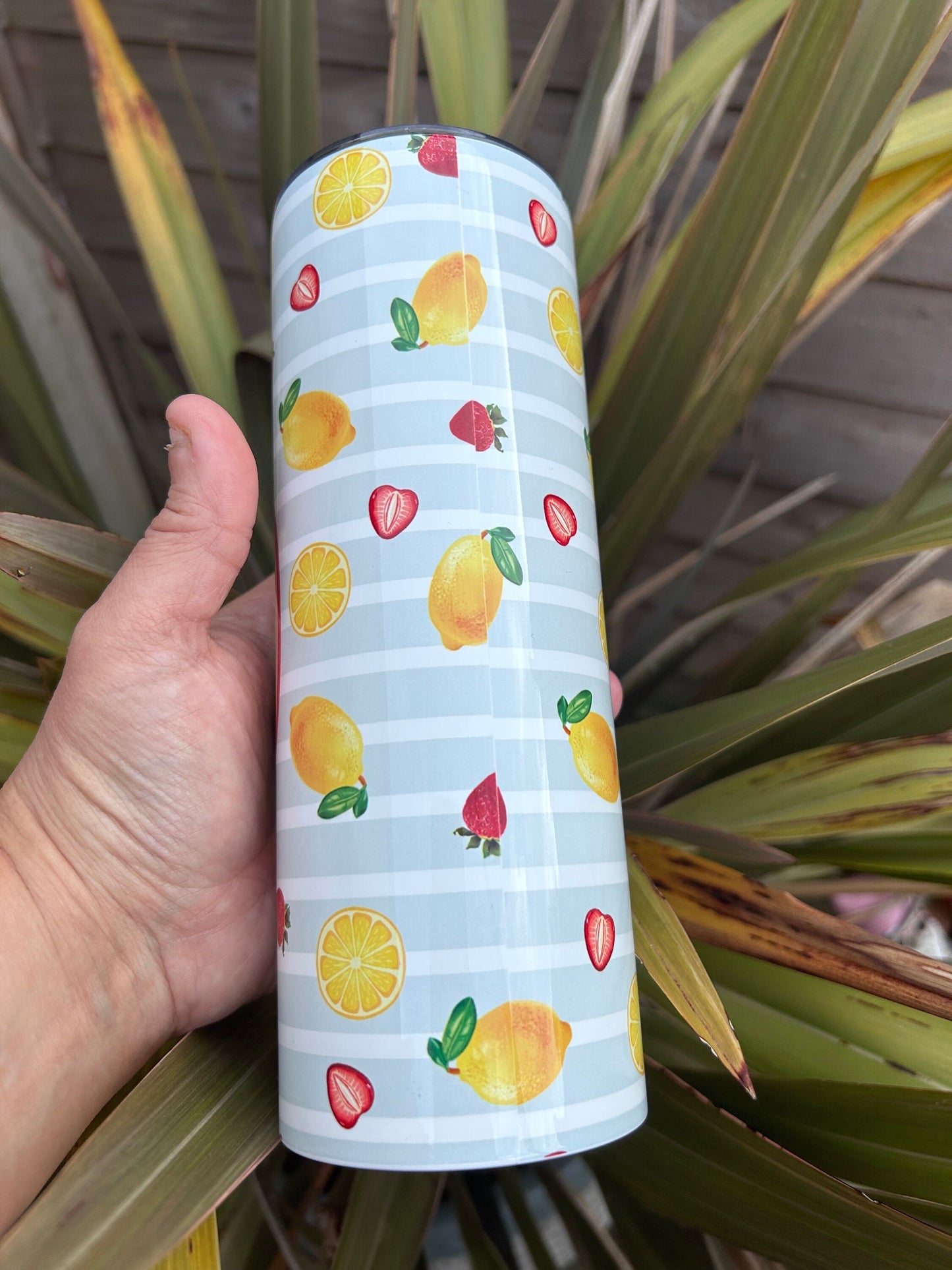20oz Vodka, Strawberry lemonade   tumbler and straw