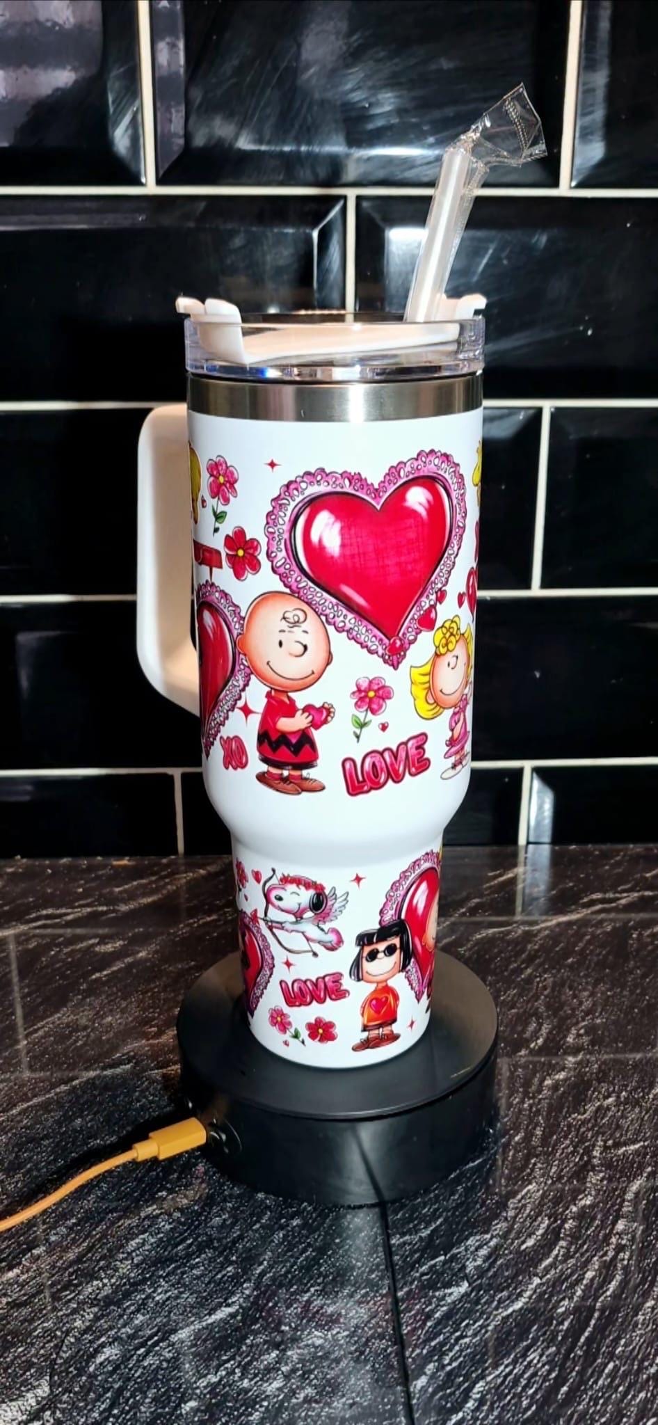 40oz Snoopy cartoon Valentine Tumbler